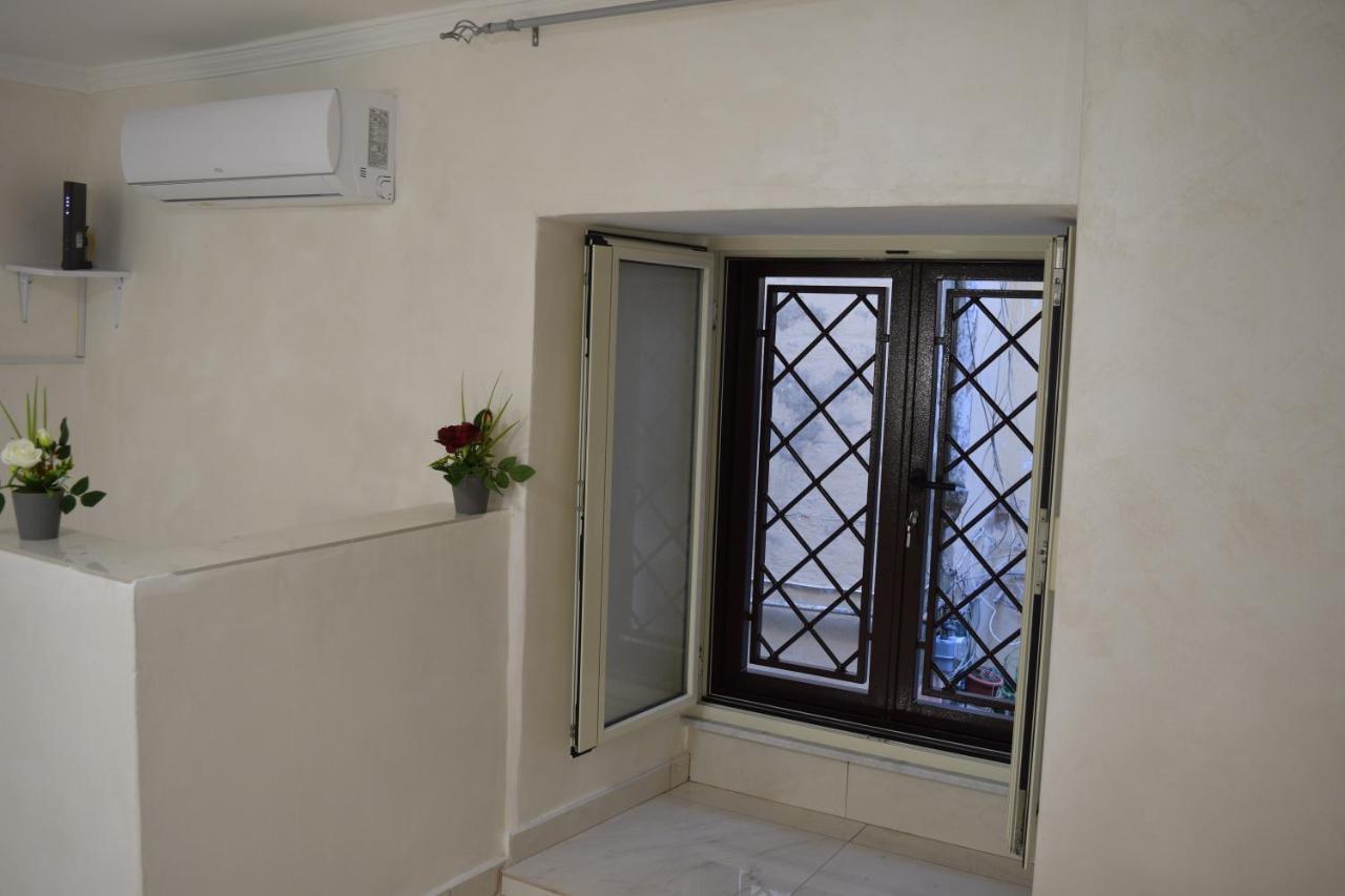 Nonnona House-Napoli Centro Apartment Exterior foto