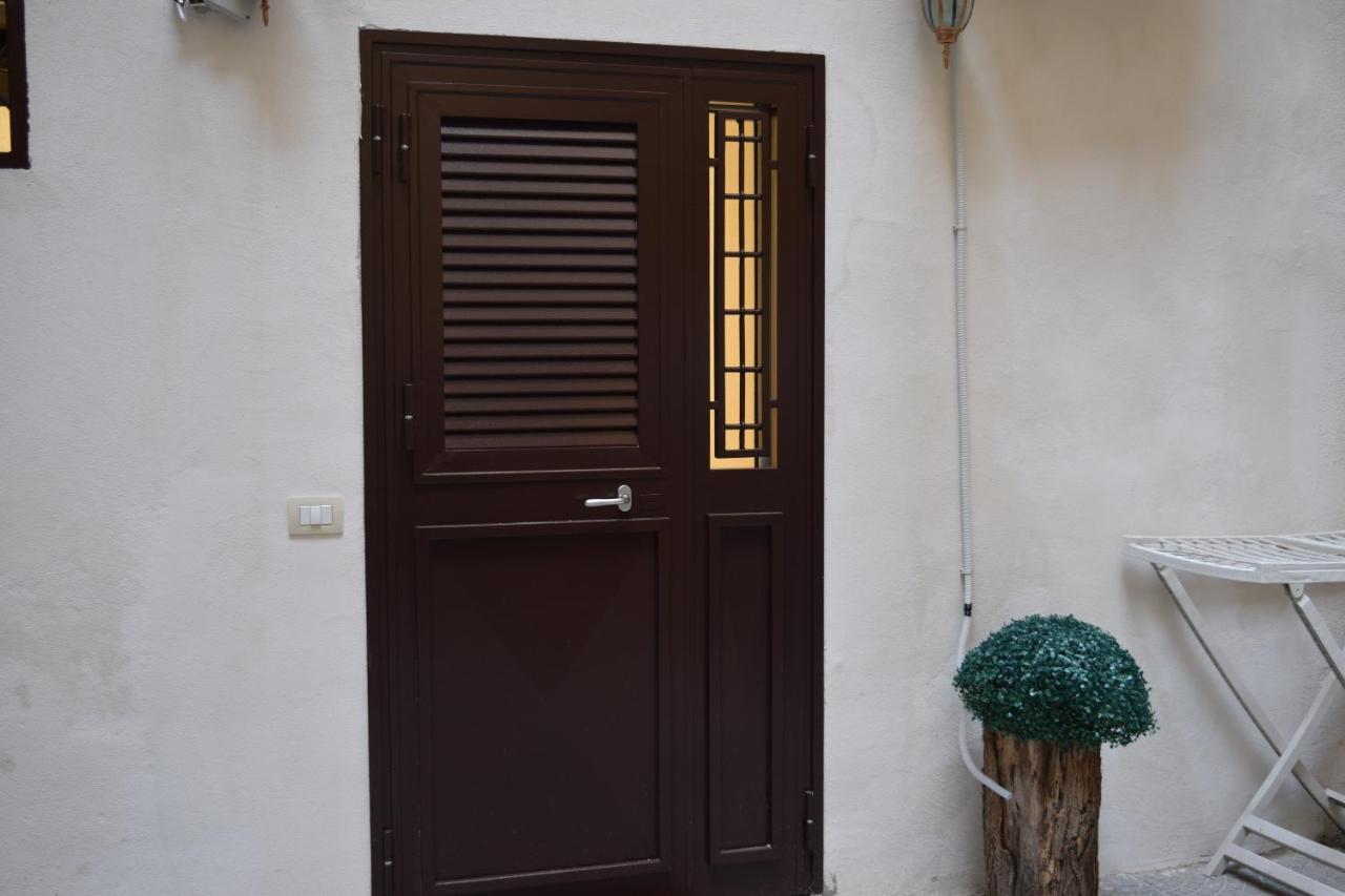 Nonnona House-Napoli Centro Apartment Exterior foto